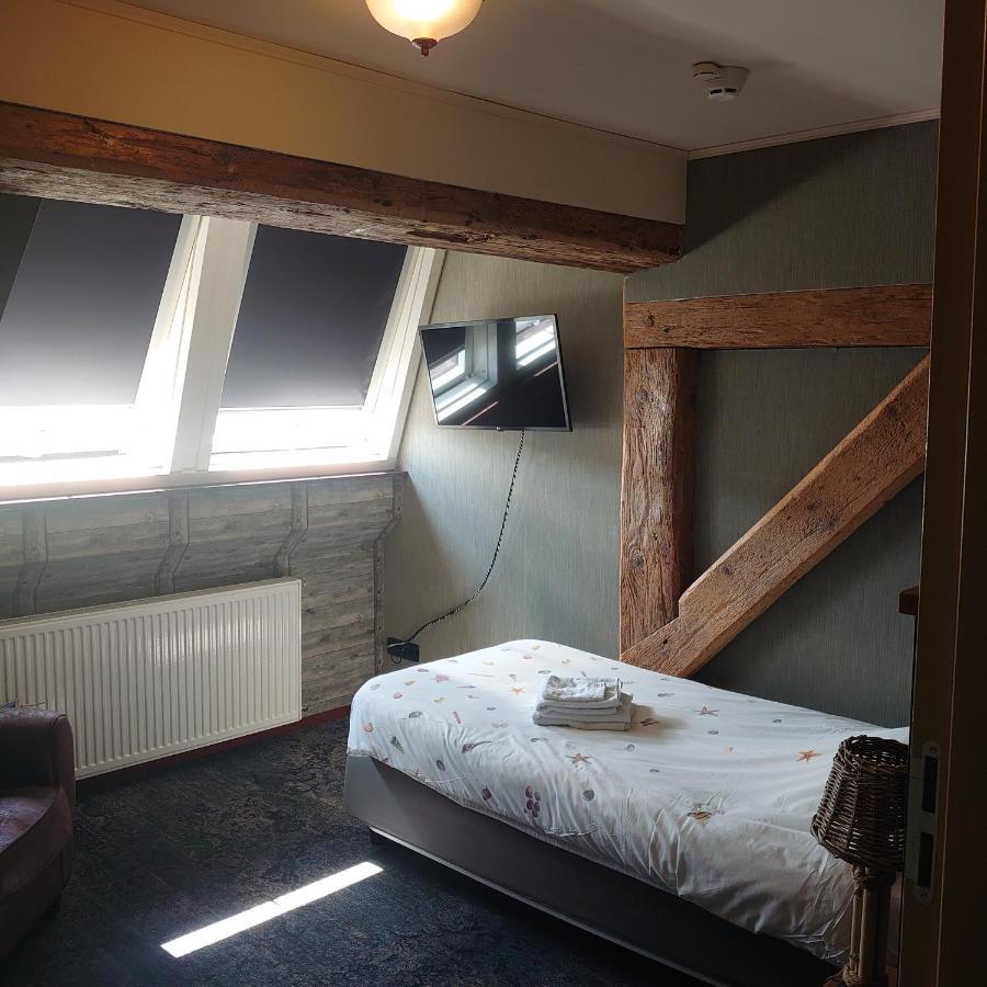 De Cyprian Bed & Breakfast Kaard Dış mekan fotoğraf