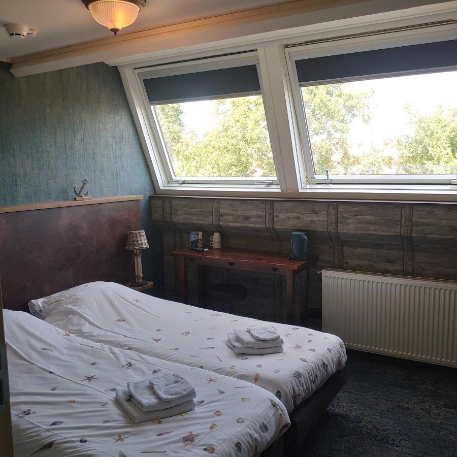 De Cyprian Bed & Breakfast Kaard Oda fotoğraf
