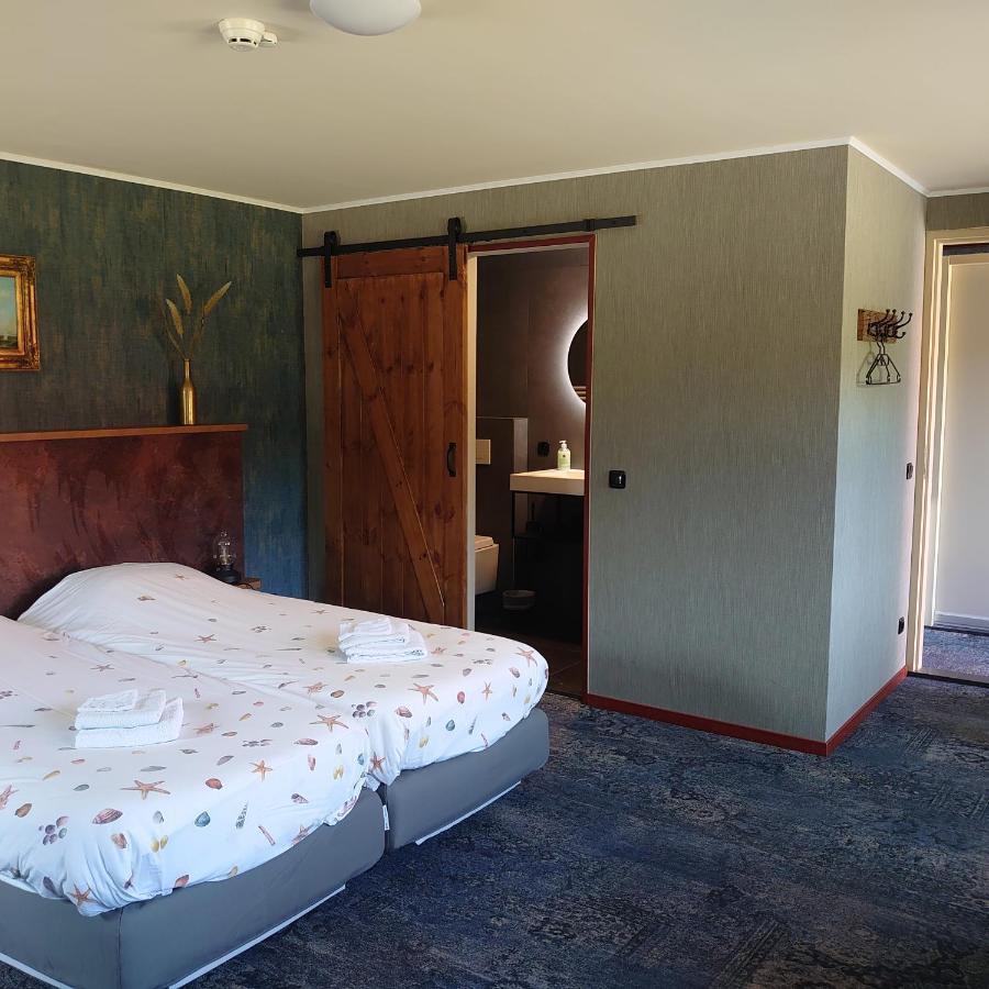 De Cyprian Bed & Breakfast Kaard Dış mekan fotoğraf