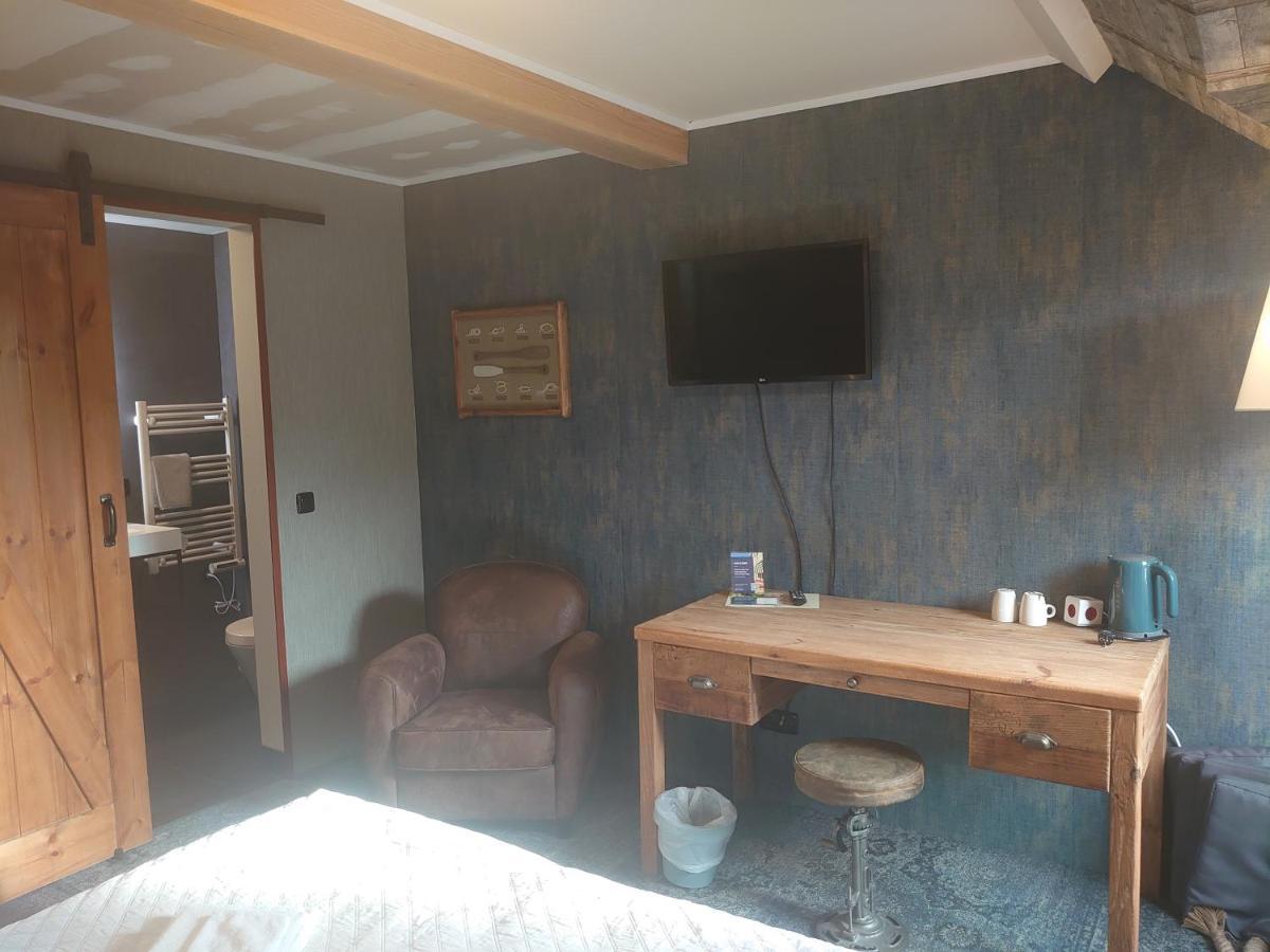 De Cyprian Bed & Breakfast Kaard Dış mekan fotoğraf