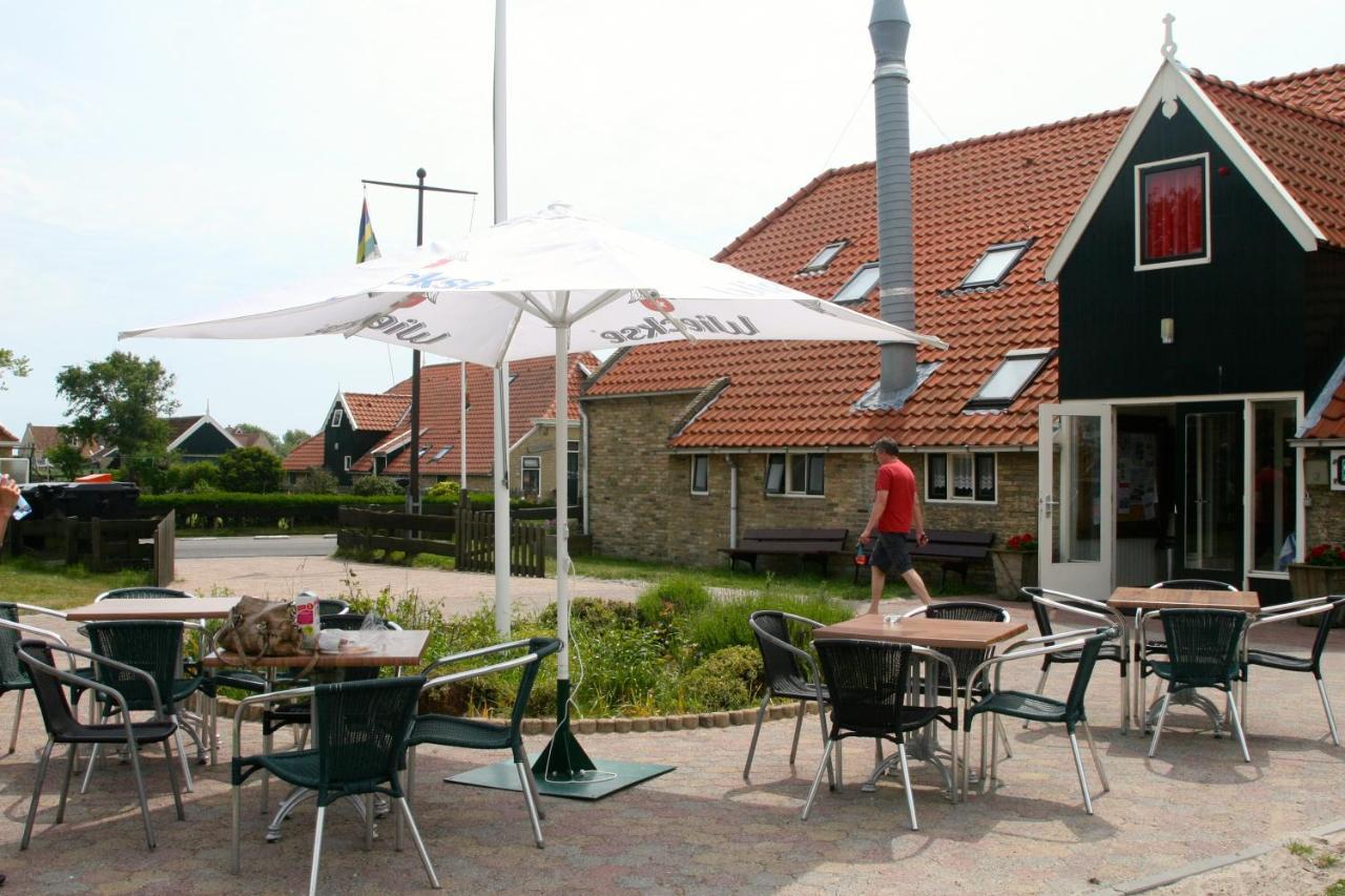 De Cyprian Bed & Breakfast Kaard Dış mekan fotoğraf